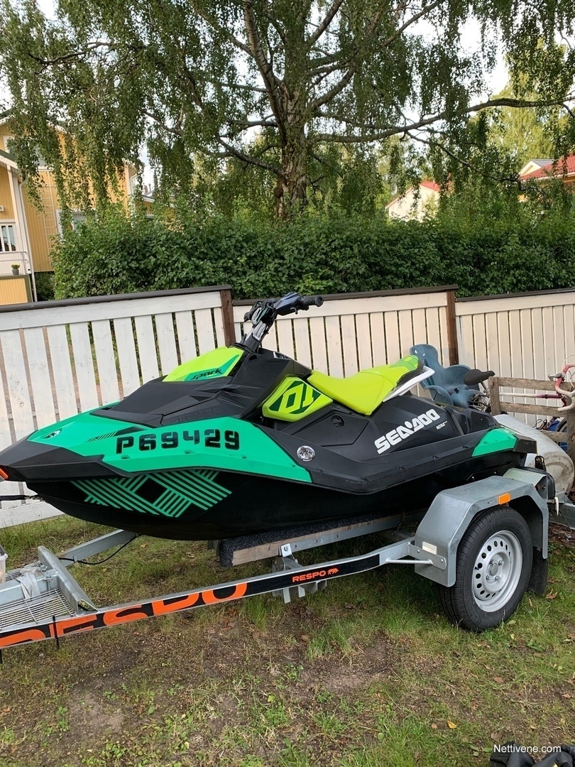 Sea Doo Spark Trixx 2up Vesijetti 2019 Helsinki Nettivene