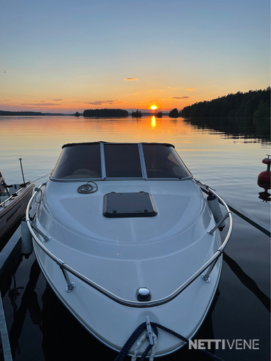 Bayliner Capri Moottorivene Sahalahti Nettivene