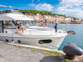 Beneteau Swift Trawler