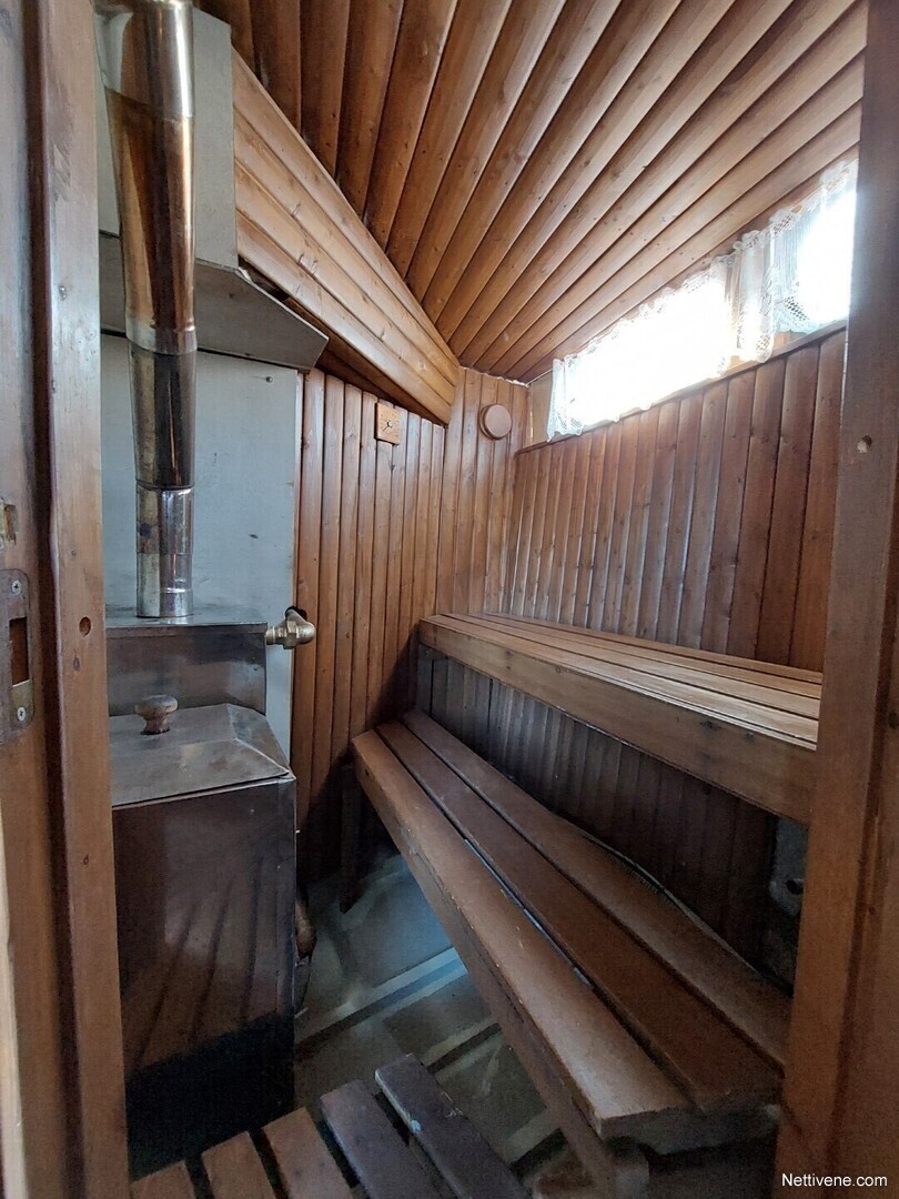 11 / 14