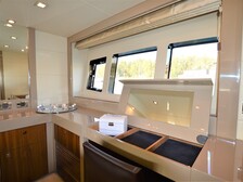 Sunseeker Predator 60