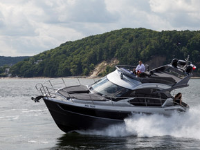 Galeon 360 FLY