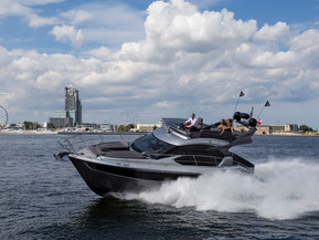 Galeon 360 FLY