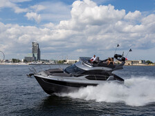 Galeon 360 FLY