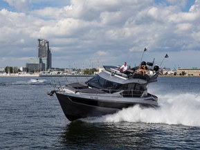 Galeon 360 FLY