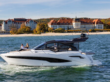 Galeon 425 HTS