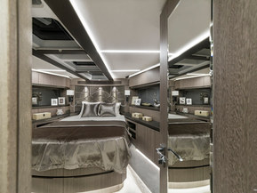 Galeon 640 FLY