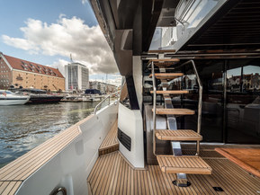 Galeon 700 SKYDECK