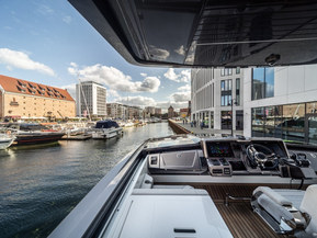 Galeon 700 SKYDECK
