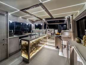 Galeon 700 SKYDECK