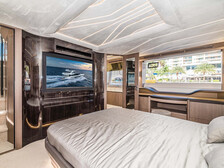 Galeon 650 SKYDECK
