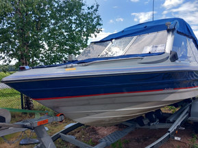 Bayliner Capri