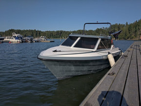 Delphin 565 cabin