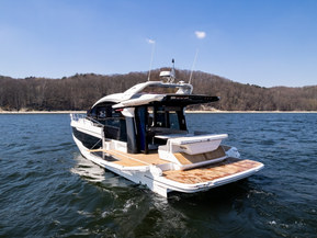 Galeon 450 HTC