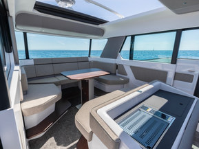 Axopar 45 XC Cross Cabin