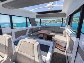 Axopar 45 XC Cross Cabin