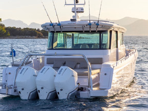 Axopar 45 XC Cross Cabin