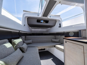 Axopar 45 XC Cross Cabin