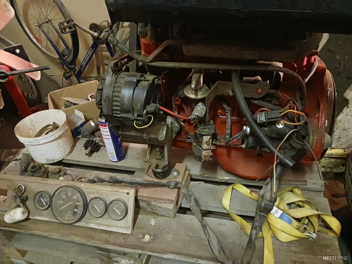 Volvo Penta AQ151C Moottori Kemiö Nettivene