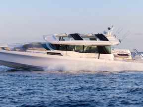 Axopar 45 XC Cross Cabin