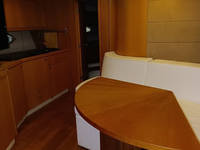 Sunseeker Predator 55