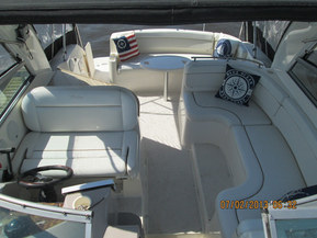Rinker 320 Fiesta Vee