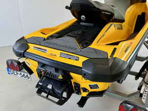 Sea-Doo RXP-XRS 300