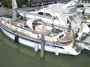 Hallberg-Rassy 43