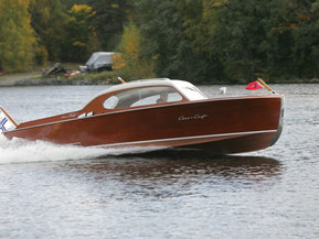 Chris-Craft 