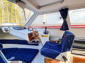 Bella 702