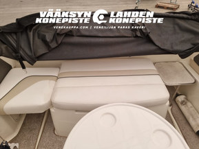 Sea Ray 235 Weekender