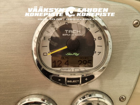 Sea Ray 235 Weekender