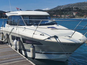 Jeanneau NC 9
