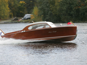 Chris-Craft 