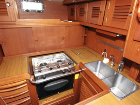 Hallberg-Rassy 42 Ketch