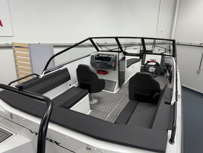 Yamarin Cross 62 VMAX