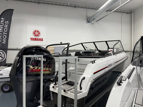 Yamarin Cross 62 VMAX