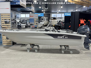Suvi 44