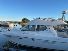 Jeanneau 