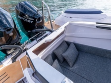 Axopar 29 XC Cross Cabin