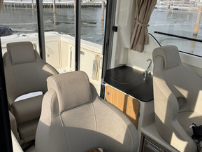 Quicksilver 755 Pilothouse