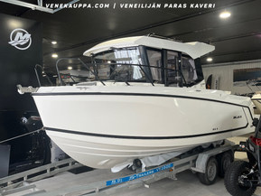 Quicksilver Captur 705 Pilothouse