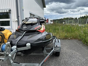 Sea-Doo RXP-XRS 300