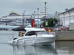 Beneteau Antares 8