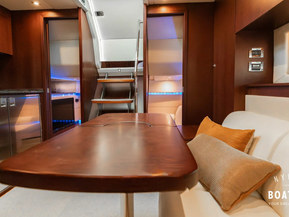 Sea Ray 450 Sundancer