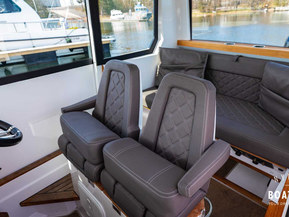 Axopar 28 Cabin