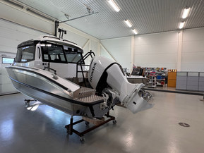 Silver SeaHawk Cabin