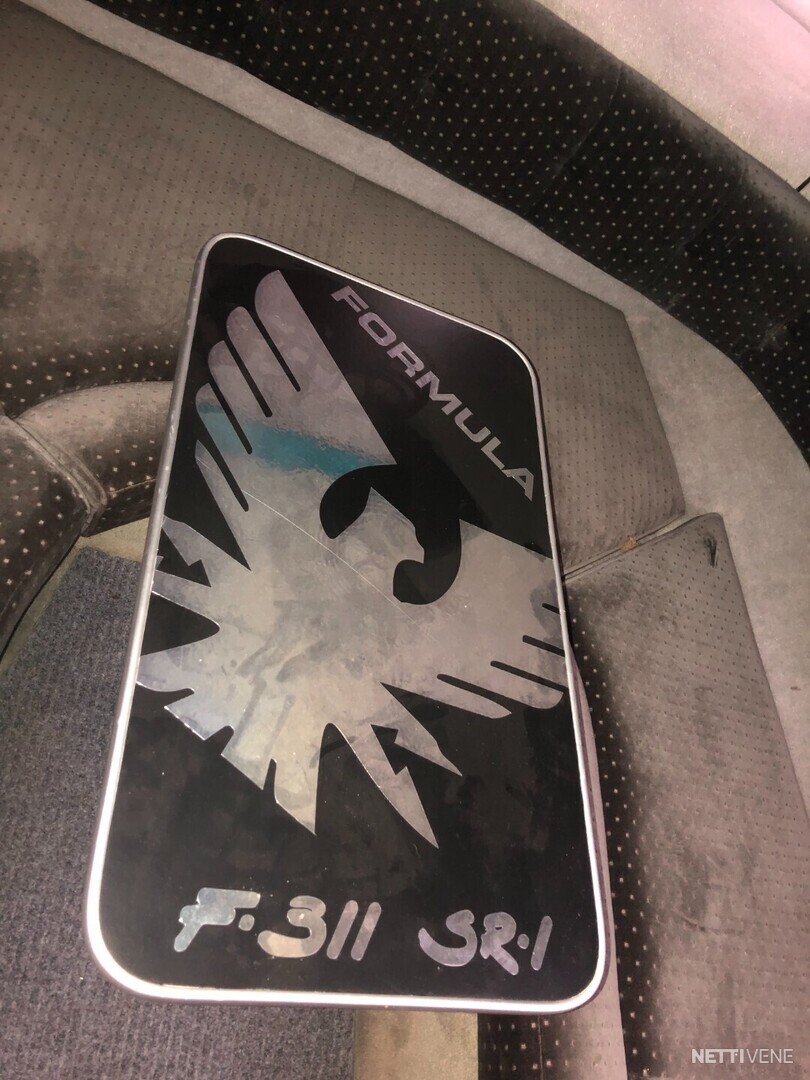 18 / 22