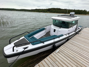 Axopar 28 Cabin