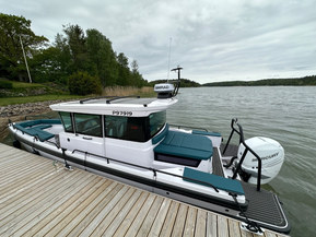 Axopar 28 Cabin
